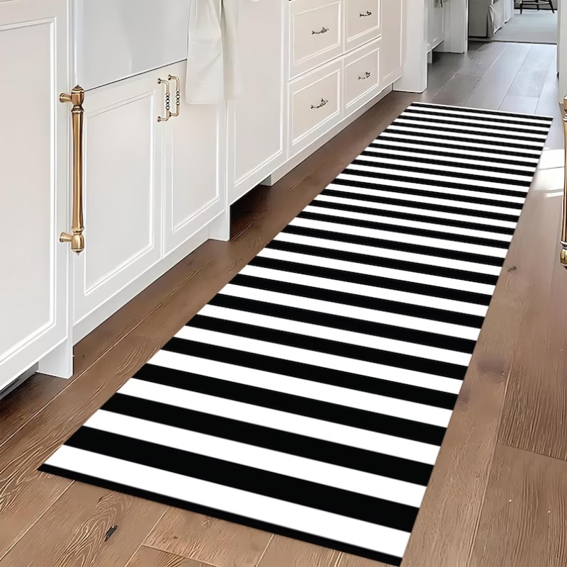 سجادة مخططة باللونين الأسود وا - مراجعة Commercial Kitchen Mats وسعره